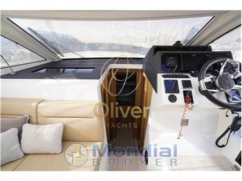 Sealine C330v