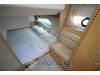 Sealine C330v