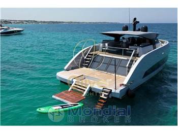 MandaYachts S07