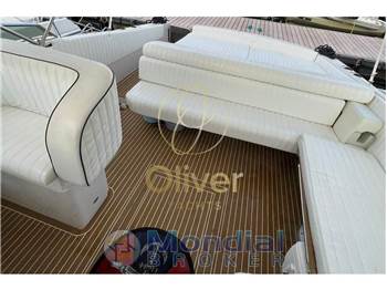 Tornado 38 Flush Deck