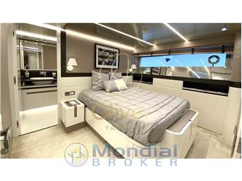 ISA Yachts EXTRA 93