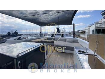 ISA Yachts EXTRA 93