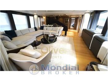 ISA Yachts EXTRA 93