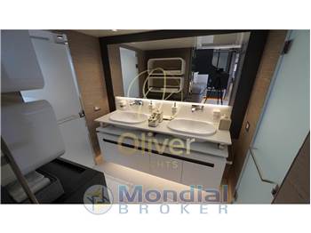 ISA Yachts EXTRA 93