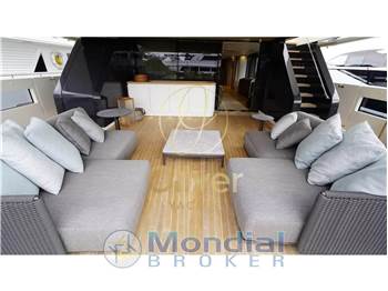 ISA Yachts EXTRA 93