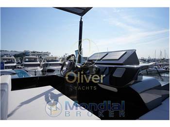 Sessa Marine Fly 60