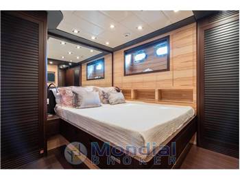 Overmarine Mangusta 80 HT