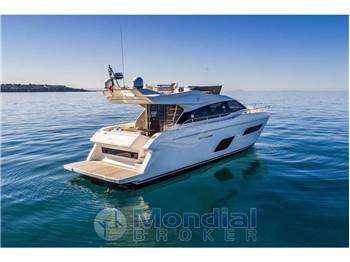 Ferretti yachts 550