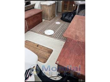 Boston whaler Revenge 22