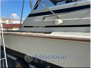 Boston whaler Revenge 22