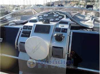 Need yacht 33 cabin