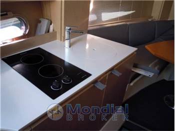 Need yacht 33 cabin