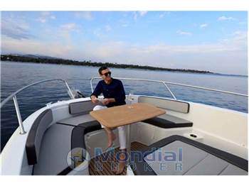 Jeanneau Cap camarat 9.0 cc