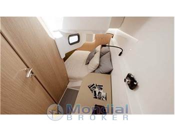 Jeanneau Ex 34 cabin