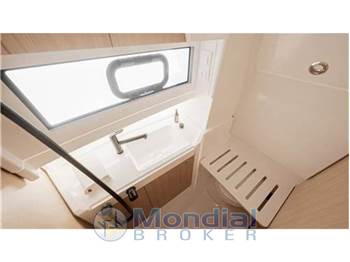 Jeanneau Ex 34 cabin