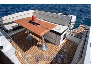 Jeanneau Cap camarat 9.0 wa 2