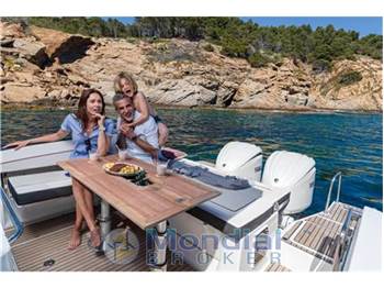 Jeanneau Cap camarat 9.0 wa 2