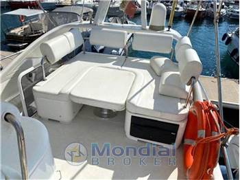 Admiral's yacht Erredesign 42