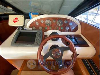 Admiral's yacht Erredesign 42
