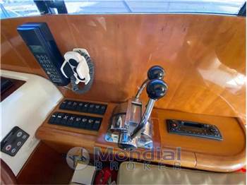 Admiral's yacht Erredesign 42