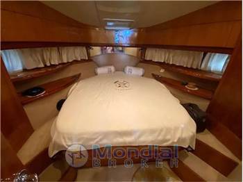Admiral's yacht Erredesign 42