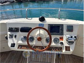 Mainship 400 trawler