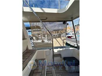 Mainship 400 trawler