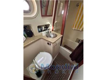 Mainship 400 trawler