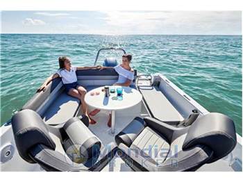 Jeanneau Cap camarat 6.5 cc serie 3