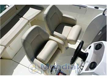Jeanneau Cap camarat 5.5 cc serie 2