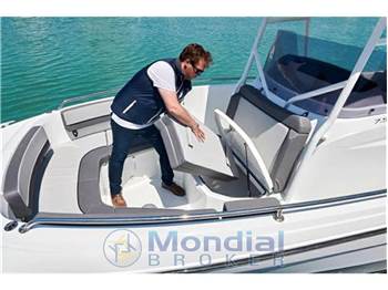 Jeanneau Cap camarat 7.5 cc serie 3