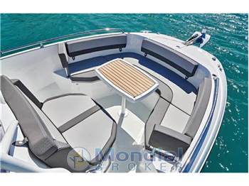 Jeanneau Cap camarat 7.5 cc serie 3