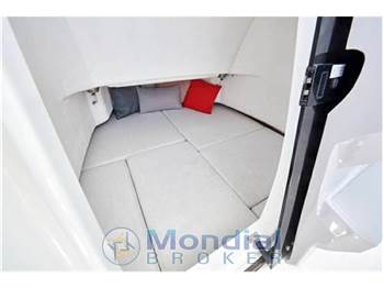 Jeanneau Cap camarat 7.5 cc serie 3