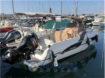 Beneteau Flyer 7.7 sun deck