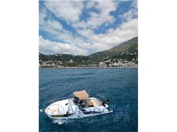 Beneteau Flyer 7.7 sun deck