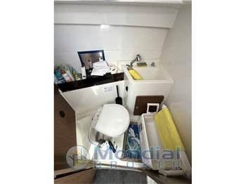 Beneteau Antares 8