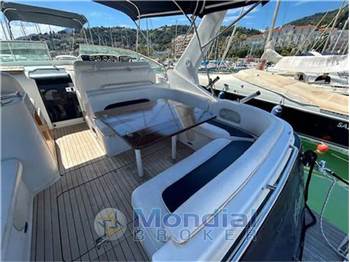 Chris craft 308 express cruiser