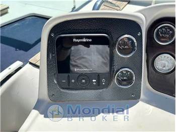 Chris craft 308 express cruiser