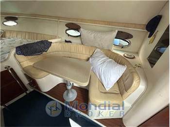 Chris craft 308 express cruiser