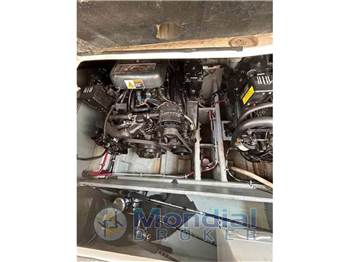 Chris craft 308 express cruiser