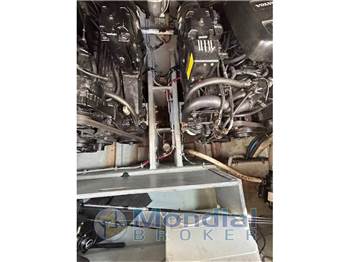Chris craft 308 express cruiser