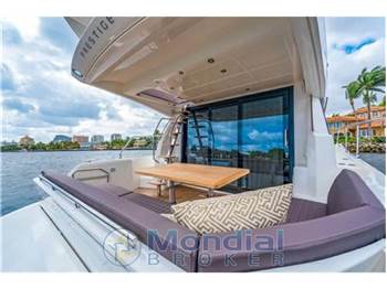 Prestige 460