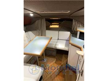 Bayliner Avanti 3055
