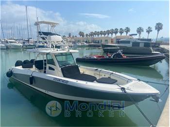 BOSTON WHALER 370 outrage