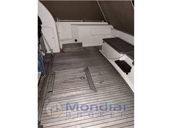 Ferretti 150 fly