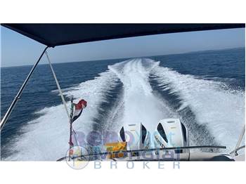 Ranieri 30 Shadow