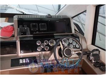 Galeon 560 SKY