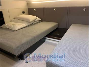 Sealine SC 42   S 450