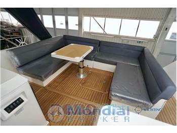 Sealine SC 42   S 450