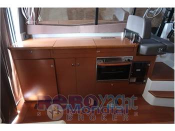 Jeanneau NC 11